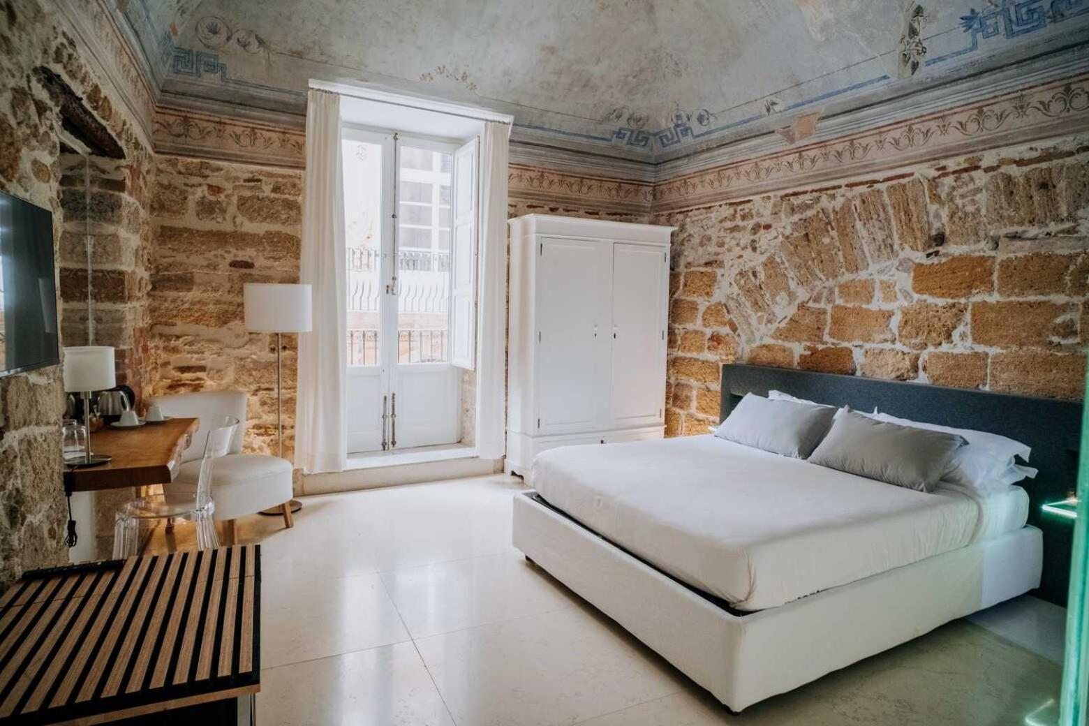 Hotel Ambrosia-Timeless Hosting Palermo Exterior foto